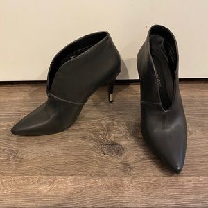 Aerosoles Idealist genuine black leather heels